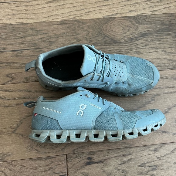 On Running Shoes Mens On Cloud Waterproof Shoes Size 1 Poshmark